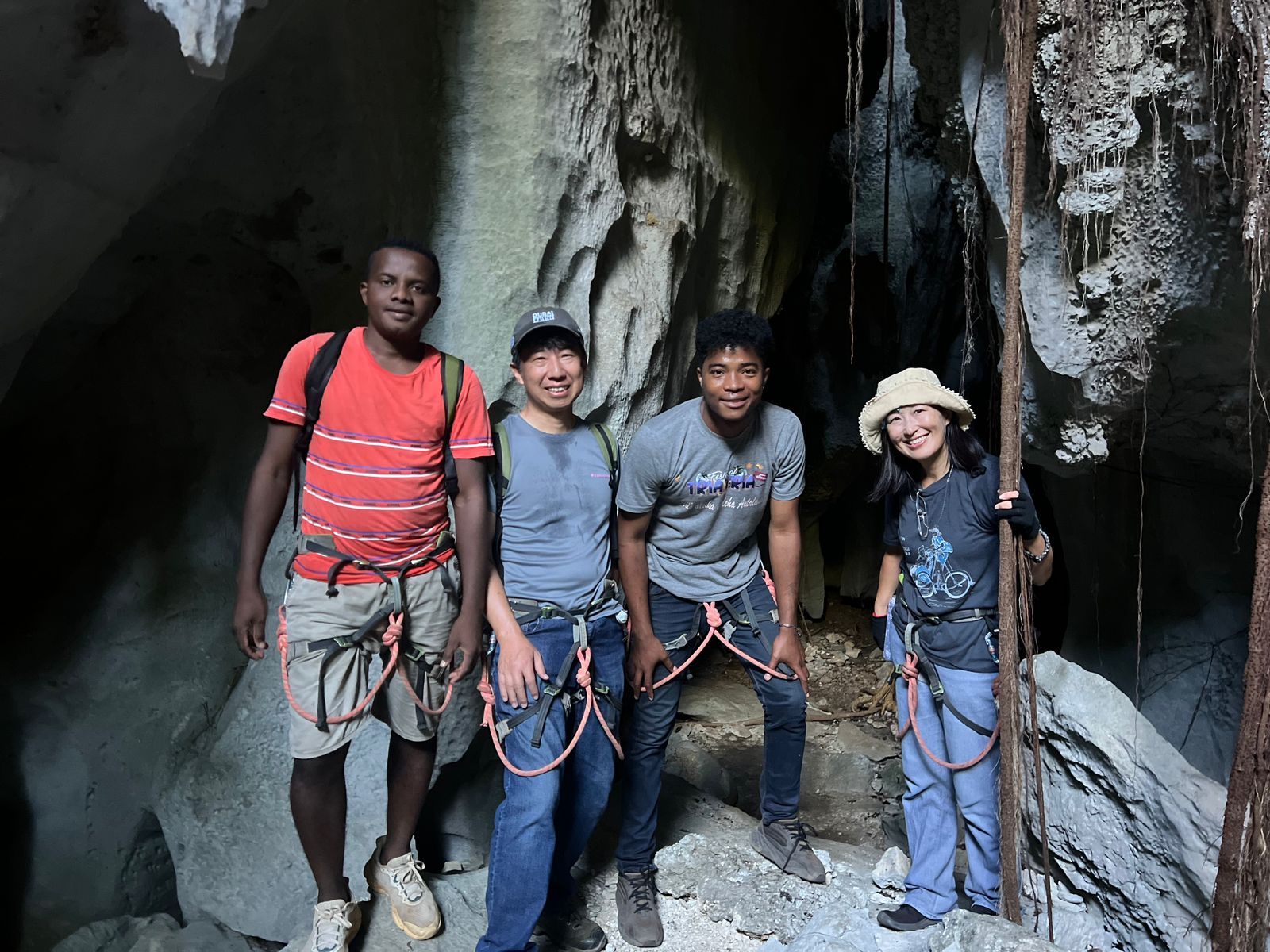 7-DAY TOUR: ANTANANARIVO – MORONDAVA – BAOBAB AVENUE – TSINGY DE BEMARAHA (CUSTOMIZABLE)